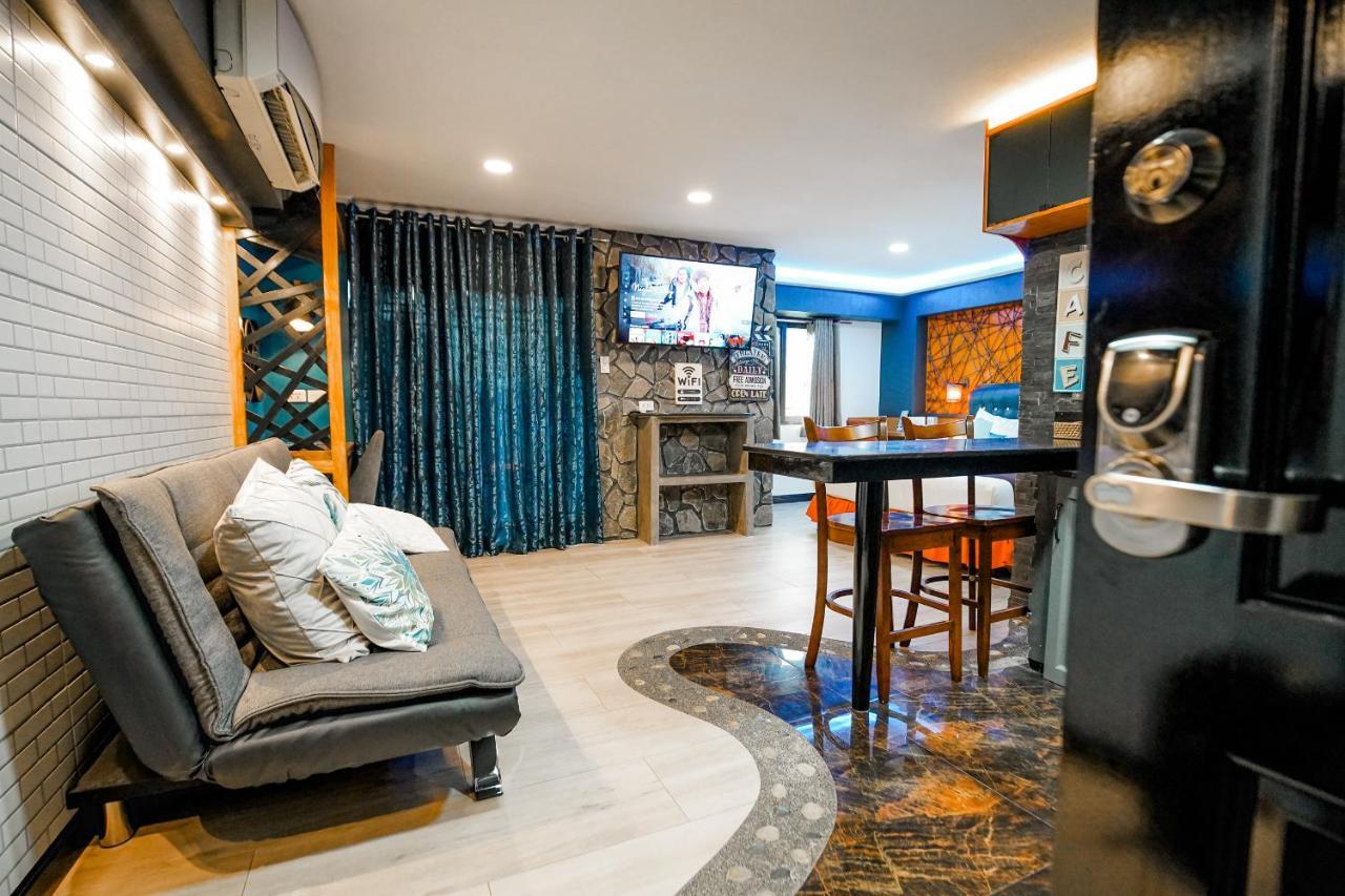 Clockworkorange Luxury Apartment Lapu-Lapu City